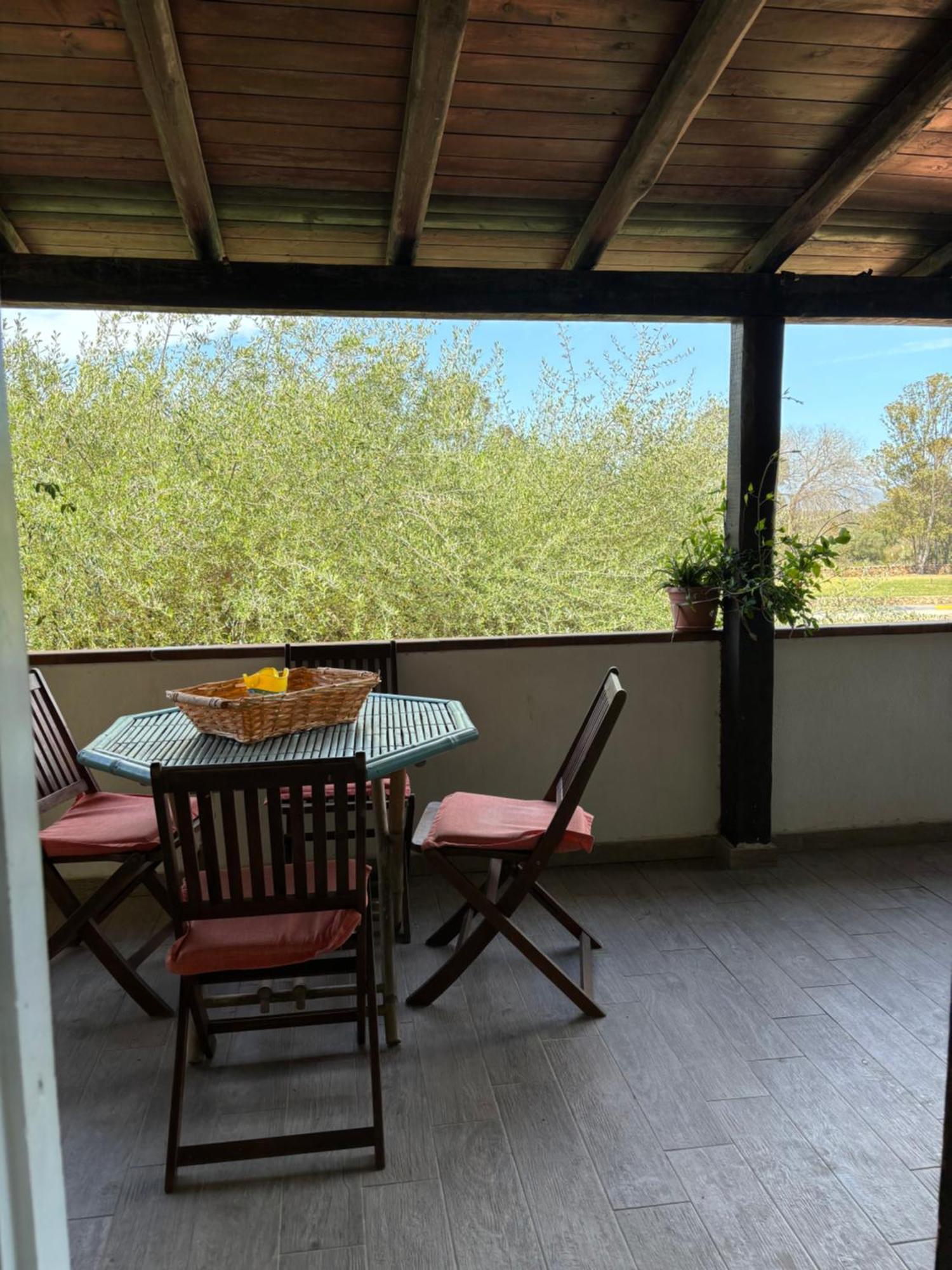 Appartamento Al Mare Vicino Olbia Murta Maria Exterior foto